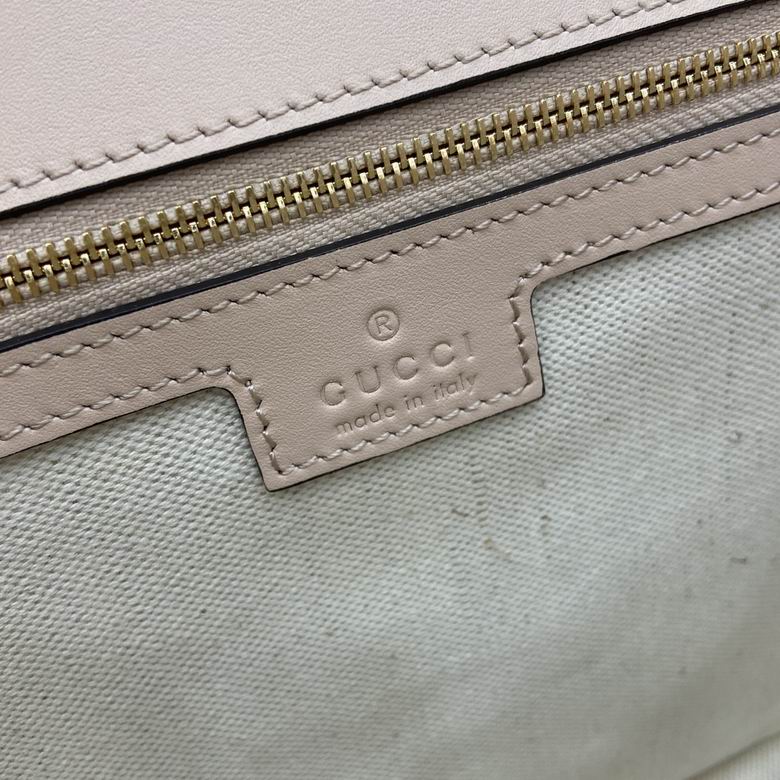 815719 32X17X10cm MP 8