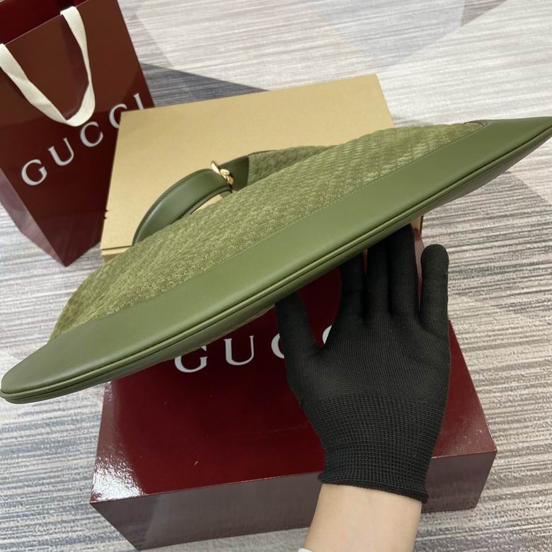 815924 49X46X4cm MP 7