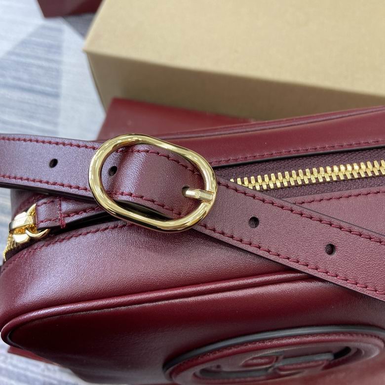 820429 21X15X8cm MP 4色 22