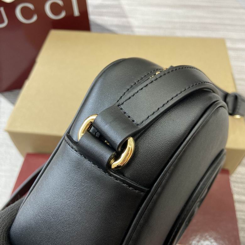 820429 21X15X8cm MP 4色 33