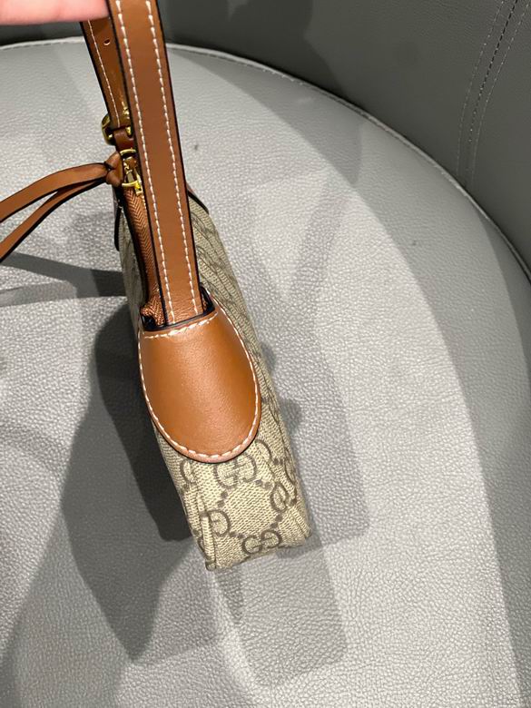 820696 19X23X13X2cm DF 3