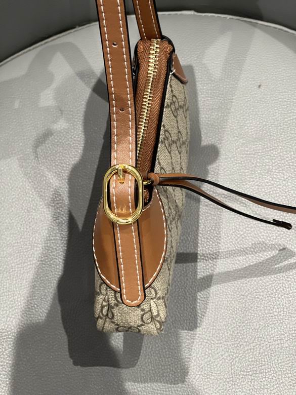 820696 19X23X13X2cm DF 4