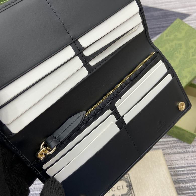 821802 19X11cm MP 2色 18