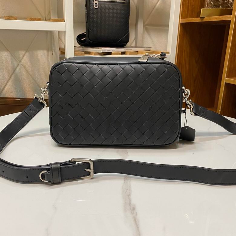 822 24.5X16.5X5cm WP 0