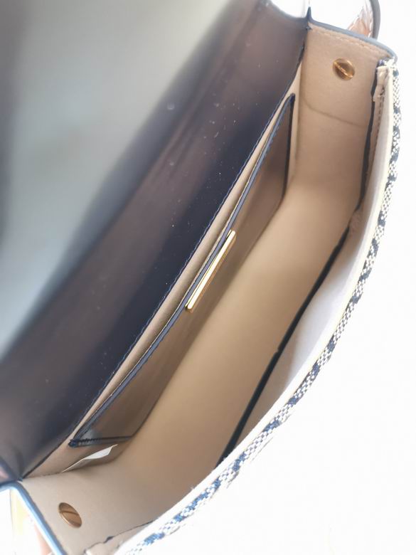 893 15.5X21X6cm TB 4色 31