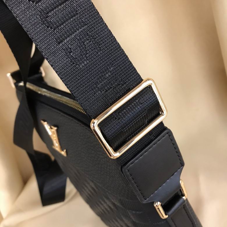 940-4 25X28X5cm WP 7