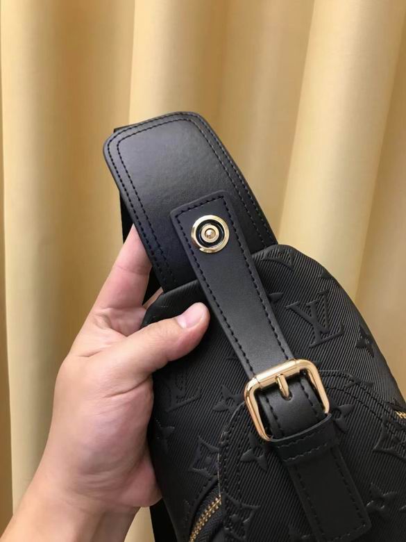 962-4 28X20X6cm WP 7