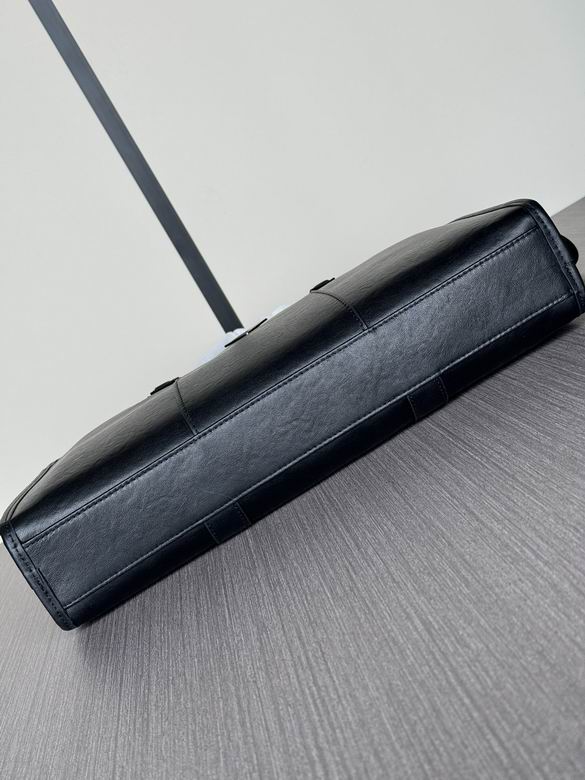 9723A-1 39X29X7cm WP 7