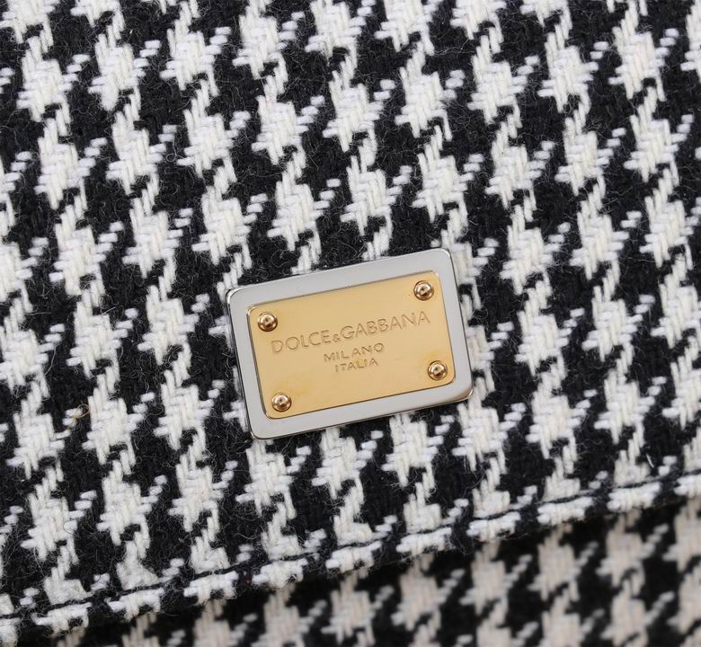 BB6111 18X11X6cm BG 6