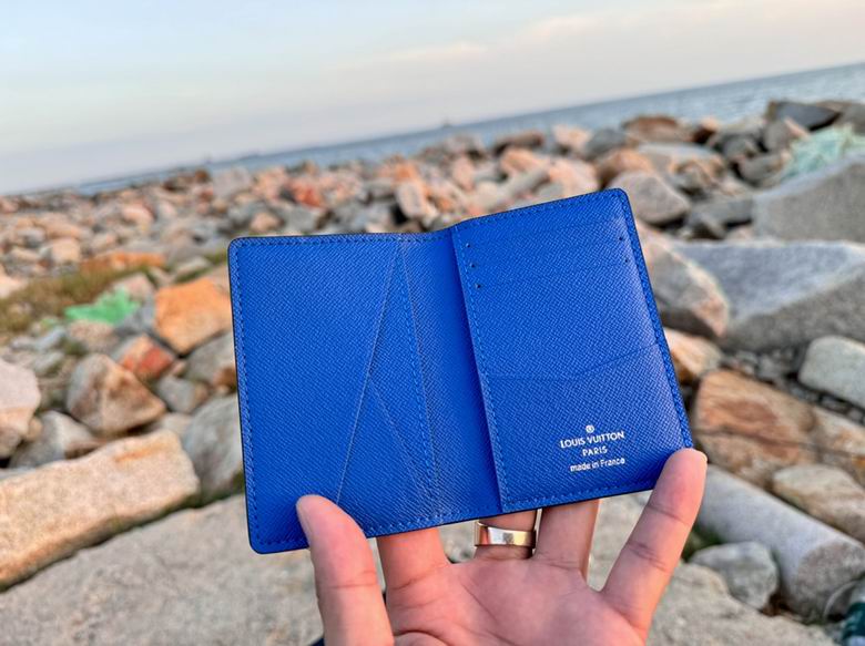 M11581 7.5X11.1X1cm YG 4