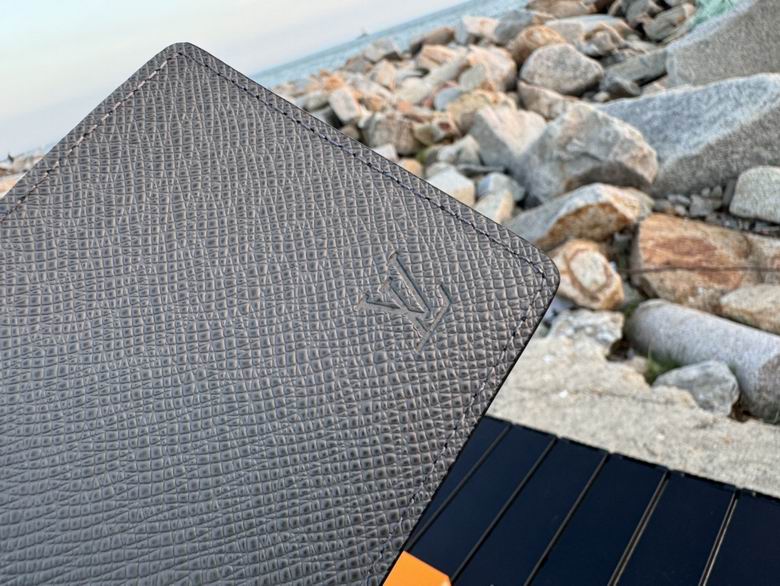 M11582 11X8.5X2cm YG 4