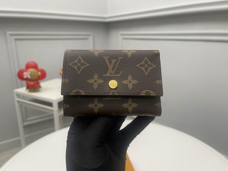 M12598 11.5X9X2.5cm YG 2