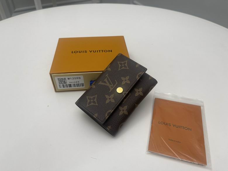 M12598 11.5X9X2.5cm YG 4