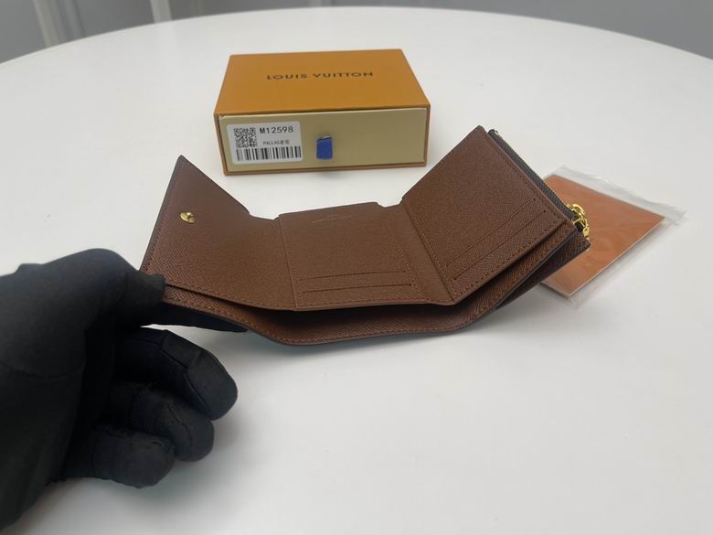 M12598 11.5X9X2.5cm YG 8