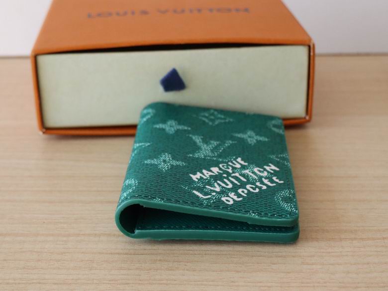 M12658 7.5X11.1X1cm YG 4