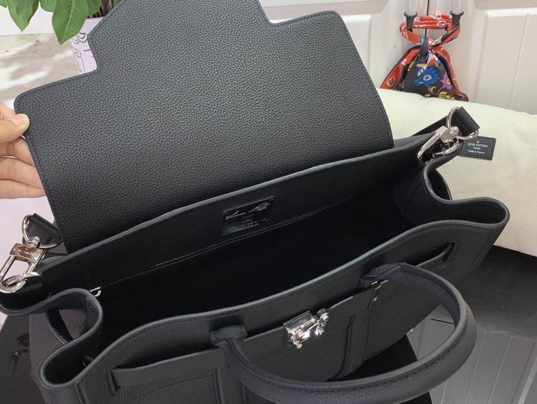 M23153 41X29X14cm YG 7