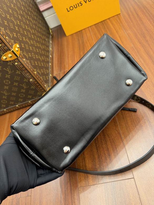 M24861 33.5X23X15cm YG 8