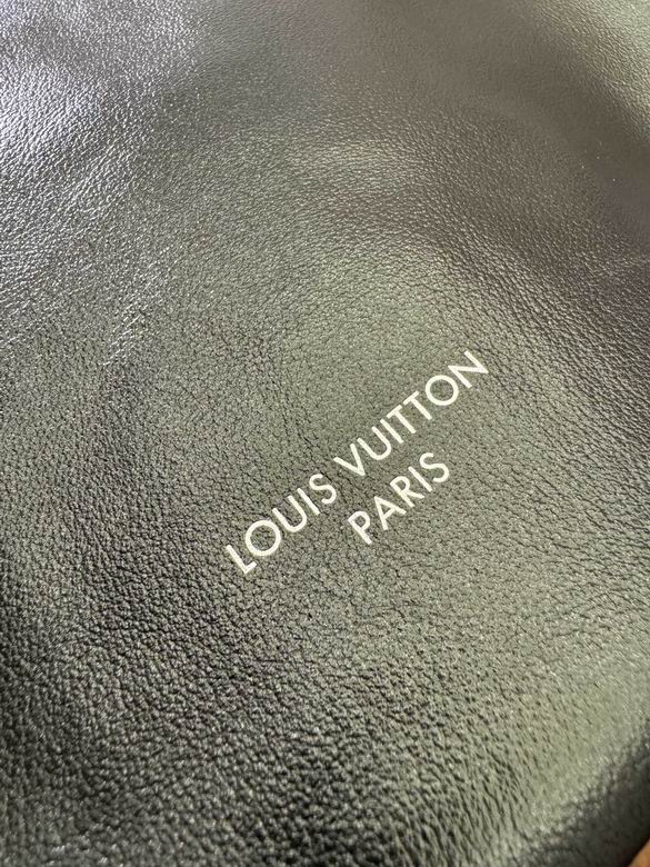 M25143 39X30X15cm YG 7