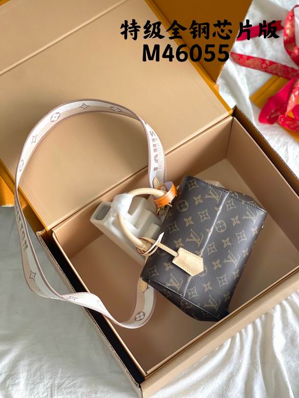 M46055 20X16X7.5cm YG 0