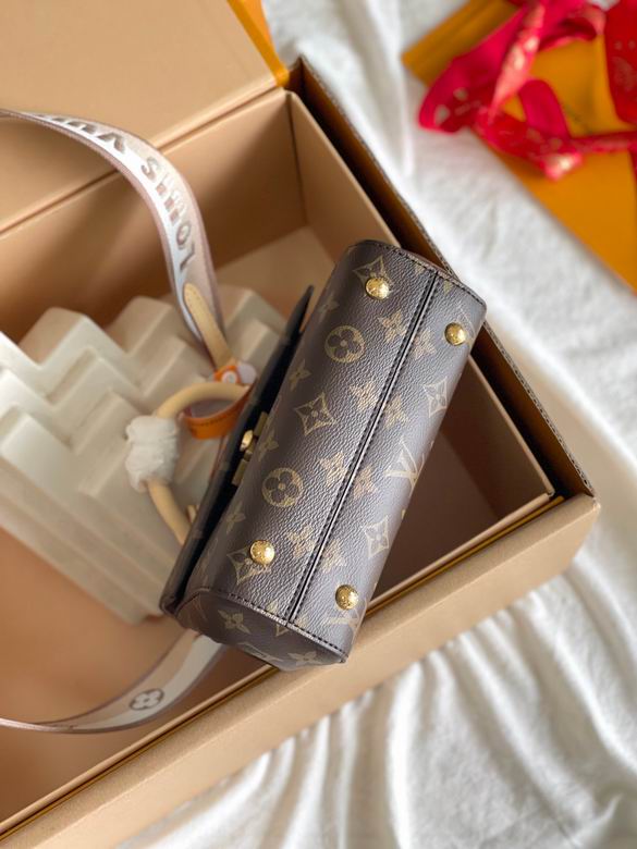 M46055 20X16X7.5cm YG 3