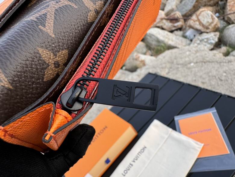 M82551 19X19X2cm YG 7