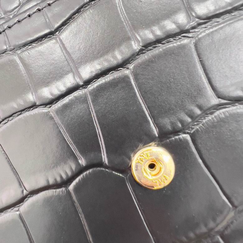 1960 19X10.5X3.5cm YG 7