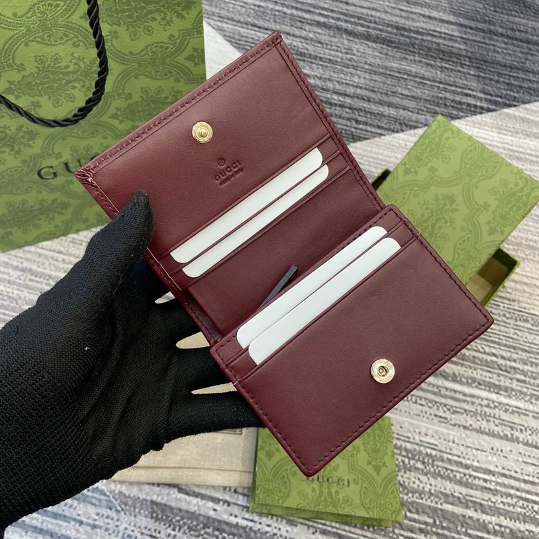 621887 8.5X11X3cm MP 7