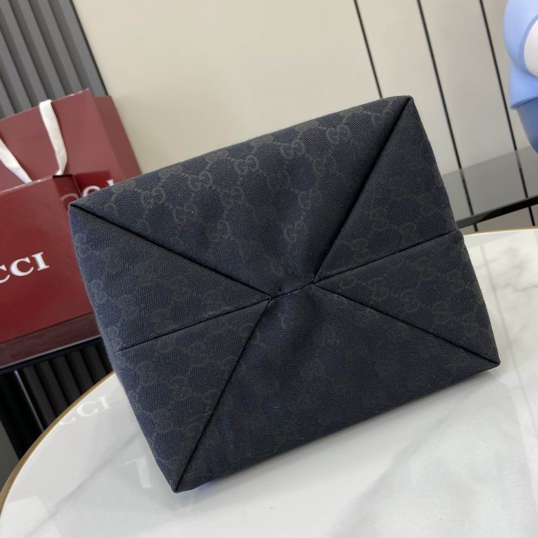 788211 21.5X17.5X18cm YG 6