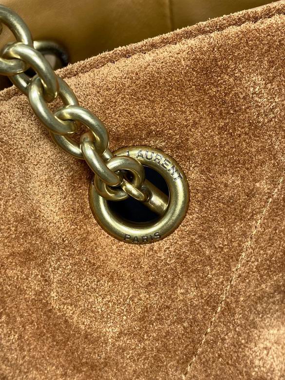 809824 27X34X3cm MT 4