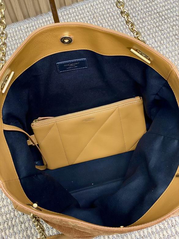 809824 27X34X3cm MT 7