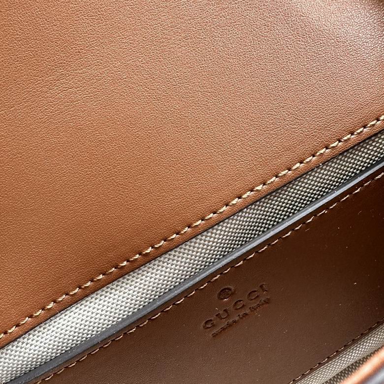 815711 21.5X11X8cm DF 2色 17