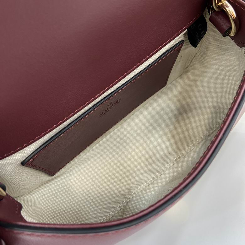 815711 21.5X11X8cm YG 7