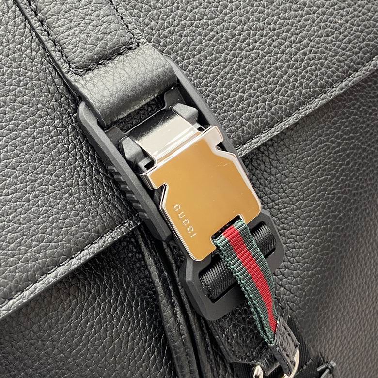 816750 34X40X12cm MP 3