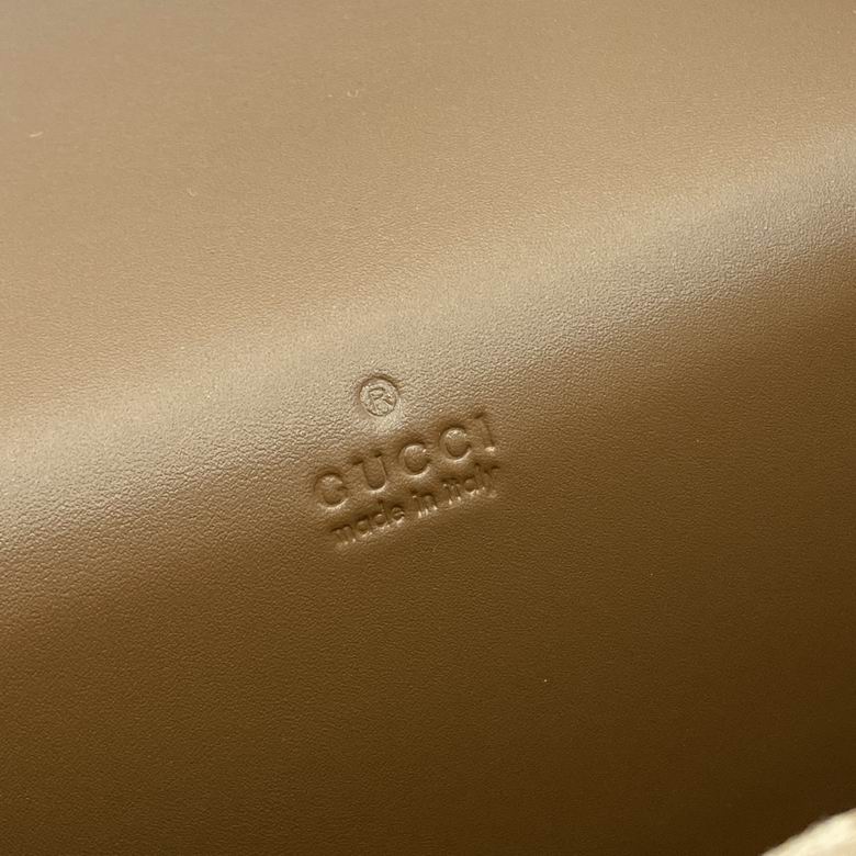 818145 27.5X16X8cm MP 11