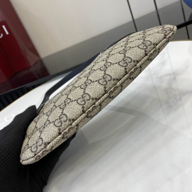 820696 23X13X2cm YG 4