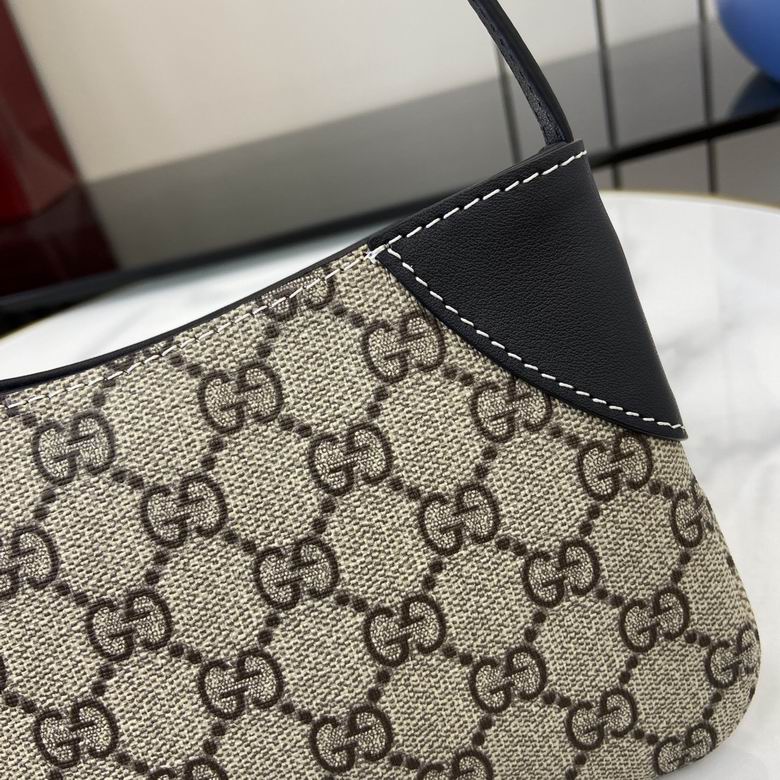 820696 23X13X2cm YG 5