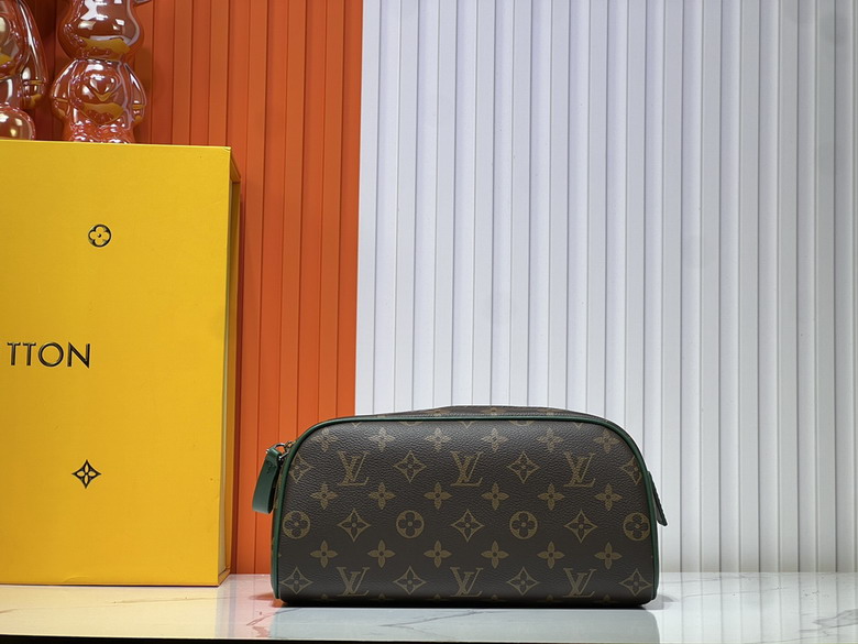 Dopp Kit M11482 28x15x16 5cm ss3_1