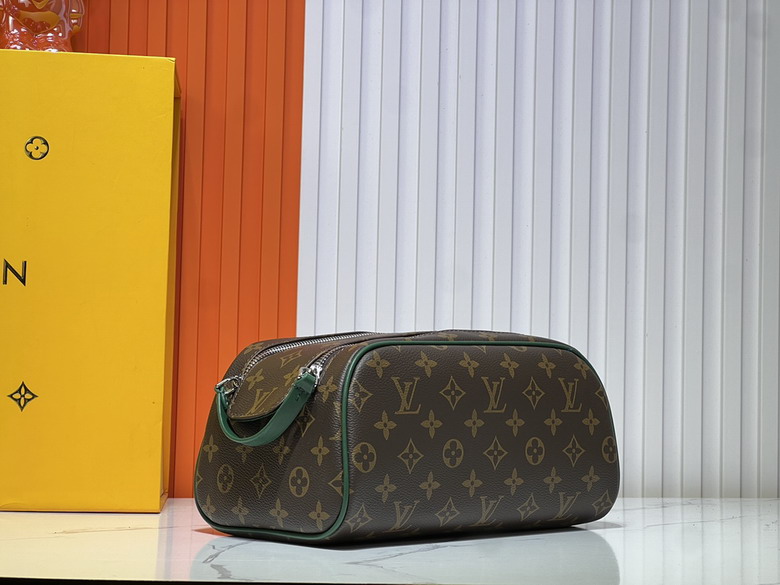 Dopp Kit M11482 28x15x16 5cm ss3_2