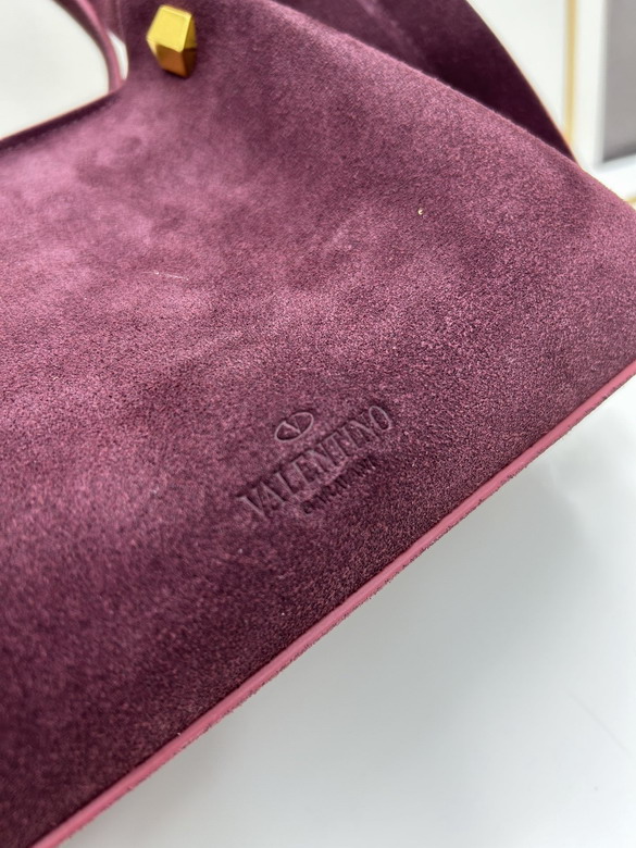 Garavani 20255 31x25x15cm jj2_5