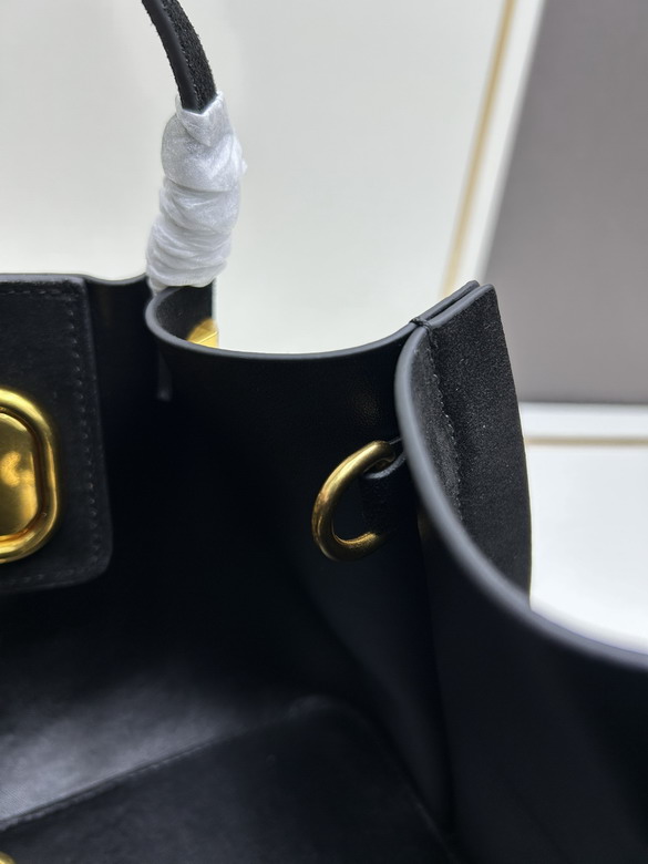 Garavani 20255 31x25x15cm jj3_8