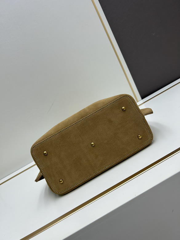 Garavani 20255 31x25x15cm jj_4