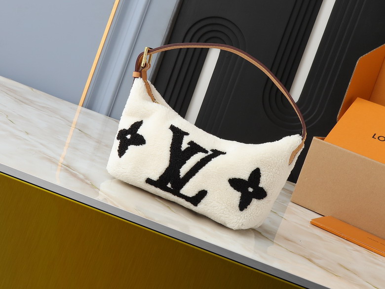 Hills Pochette M11920 18 5x11x6 5cm ss1_3