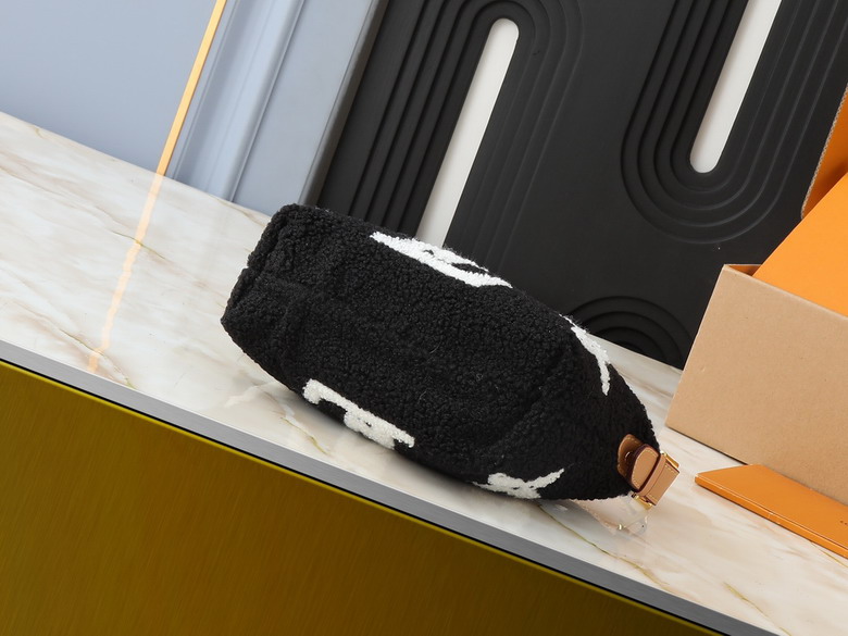 Hills Pochette M11920 18 5x11x6 5cm ss_4