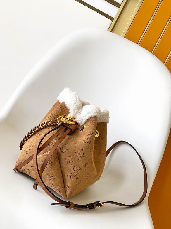 M11839 19X22X14cm YG 1