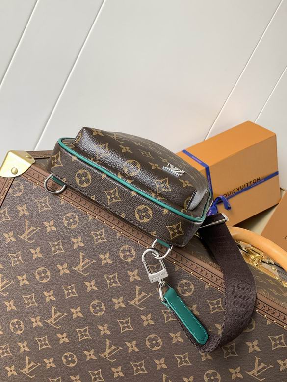 M12734 20X31X7cm YG 3