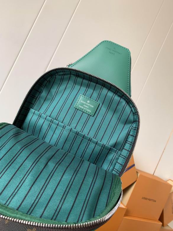 M12734 20X31X7cm YG 7