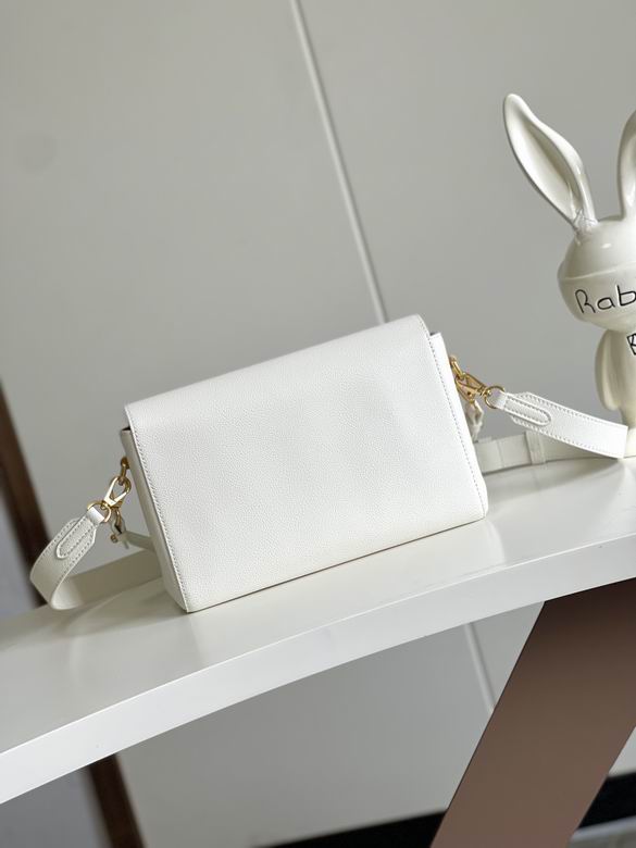 M24639 27X19X9cm YG 2