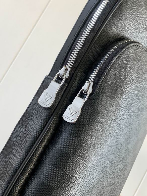 M45302 20X31X7cm YG 6