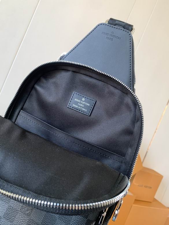 M45302 20X31X7cm YG 7