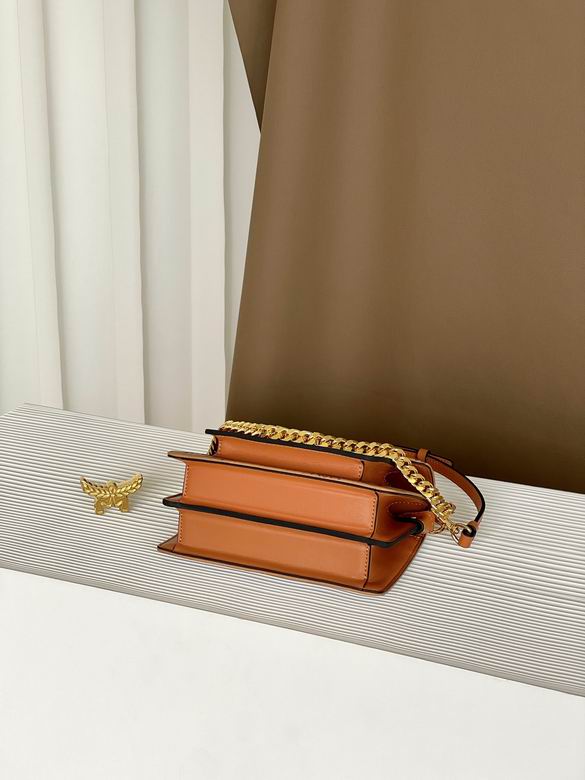 MWPBAW005CO001 18X8X12.5cm EY 7